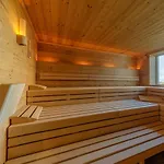 Zwei Wasser - Alte Seefahrtschule Hotel apartamentowy 4*