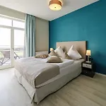 Zwei Wasser - Alte Seefahrtschule Hotel apartamentowy 4*