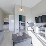 Hotel apartamentowy Zwei Wasser - Alte Seefahrtschule Wustrow (Fischland)