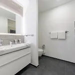 Zwei Wasser - Alte Seefahrtschule 4*