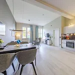 Hotel apartamentowy Zwei Wasser - Alte Seefahrtschule 4*