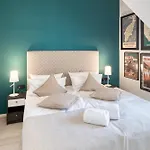 Zwei Wasser - Alte Seefahrtschule 4*