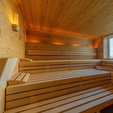 Zwei Wasser - Alte Seefahrtschule Aparthotel 4*