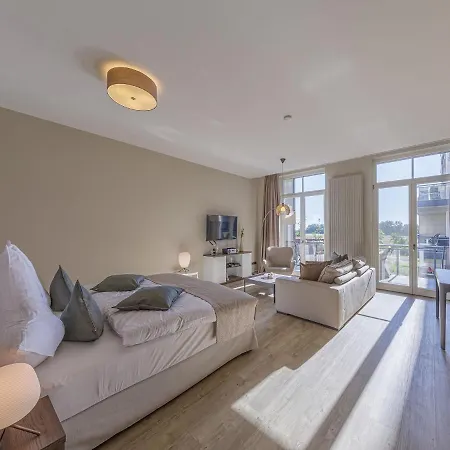 Aparthotel Zwei Wasser - Alte Seefahrtschule Wustrow (Fischland)