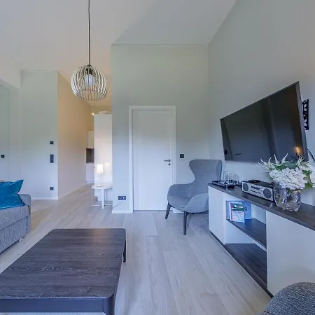 Zwei Wasser - Alte Seefahrtschule Aparthotel Wustrow (Fischland)