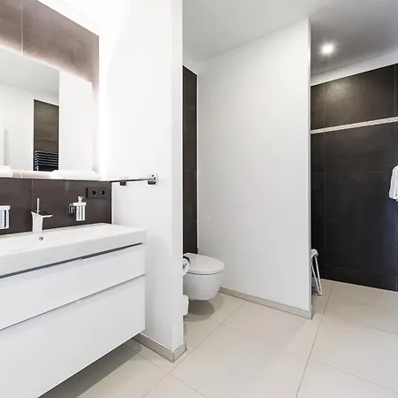 Aparthotel Zwei Wasser - Alte Seefahrtschule Wustrow (Fischland)