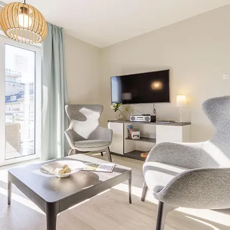 Zwei Wasser - Alte Seefahrtschule