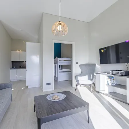 Aparthotel Zwei Wasser - Alte Seefahrtschule Wustrow (Fischland)