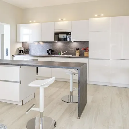 Zwei Wasser - Alte Seefahrtschule 4* Wustrow (Fischland)