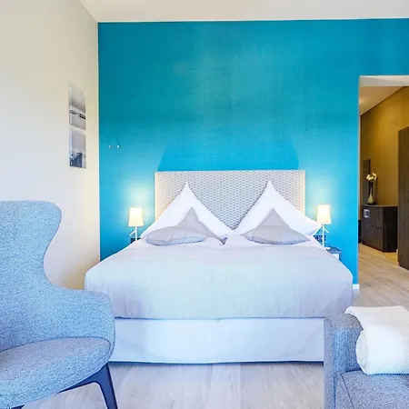 Zwei Wasser - Alte Seefahrtschule