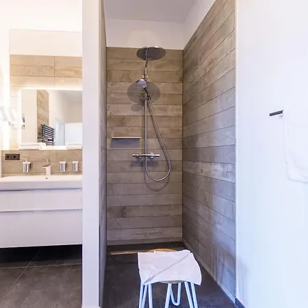 Aparthotel Zwei Wasser - Alte Seefahrtschule